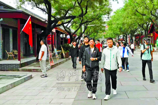 1757894932983296.jpg 1757894932983296.jpg