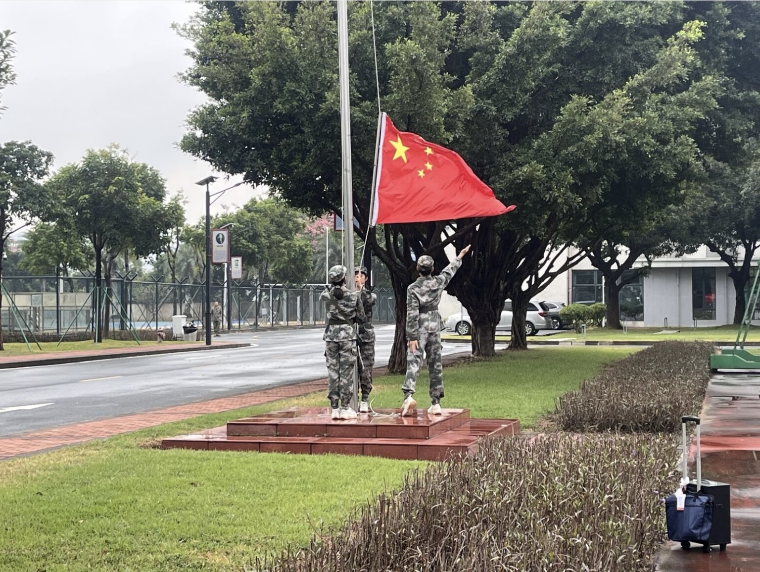 1764553945765159.jpg 1764553945765159.jpg