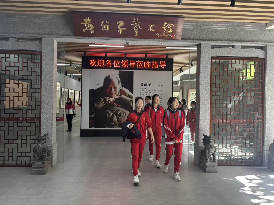 1764555901412334.jpg 1764555901412334.jpg