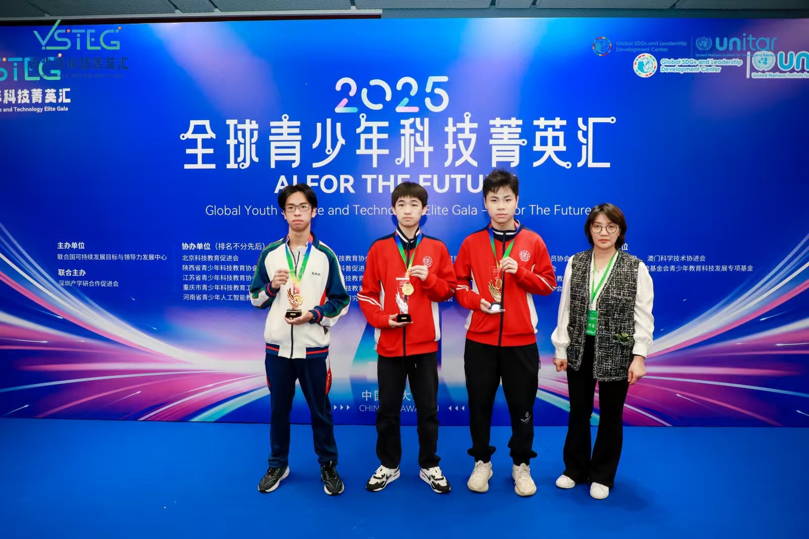 1764556932890690.jpg 1764556932890690.jpg