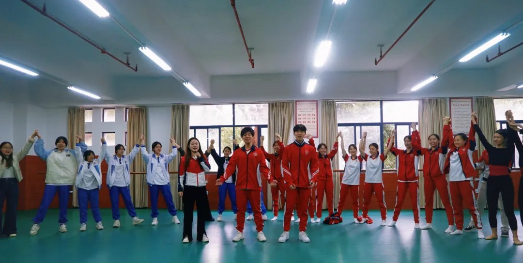 1765163307350383.jpg 1765163307350383.jpg