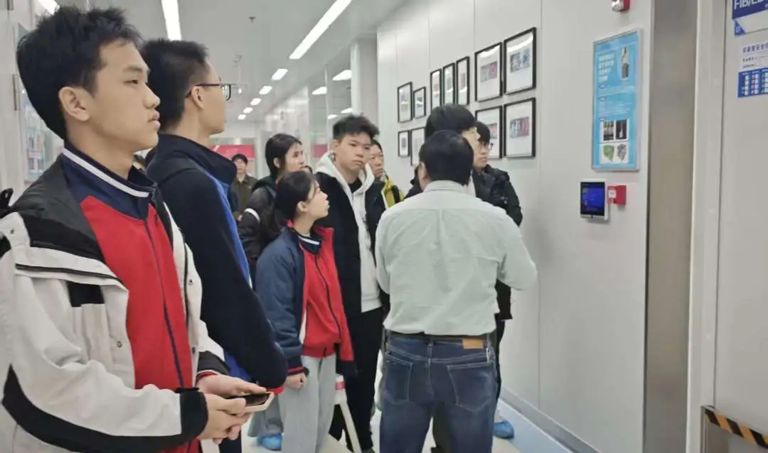 1765165311651833.jpg 1765165311651833.jpg