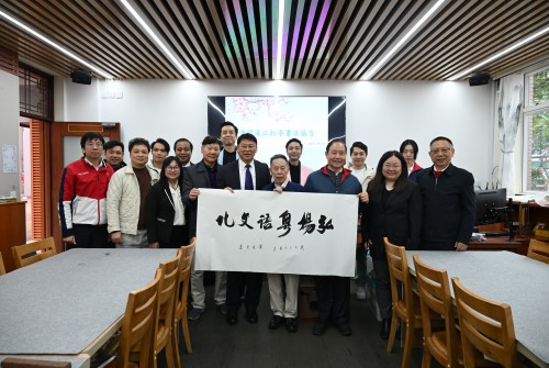 濠江中學邀相聲大師黃俊英入校弘揚粵語文化