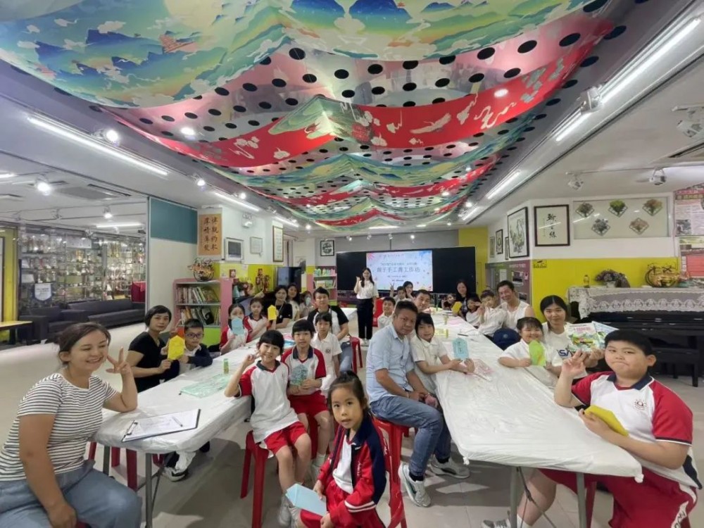 濠小舉辦特色手工書工作坊