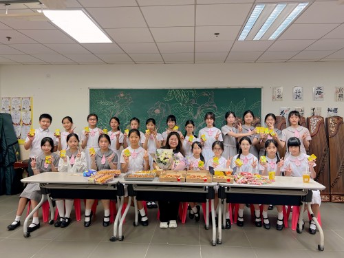 Celebrating Teacher's Day: Students Show Love and Gratitude
