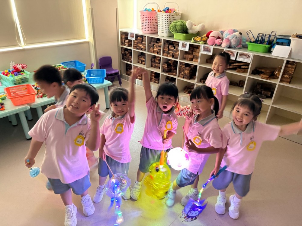 幼稚園歡度中秋